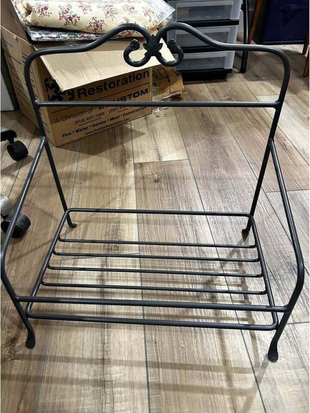Longaberger Wrought Iron Newspaper Basket Rack Stand